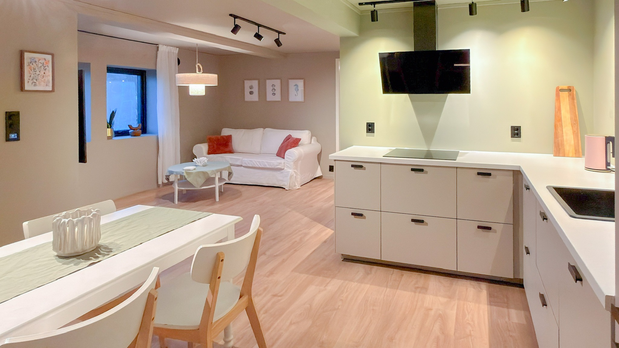 Åpen stue/kjøkken-løsning